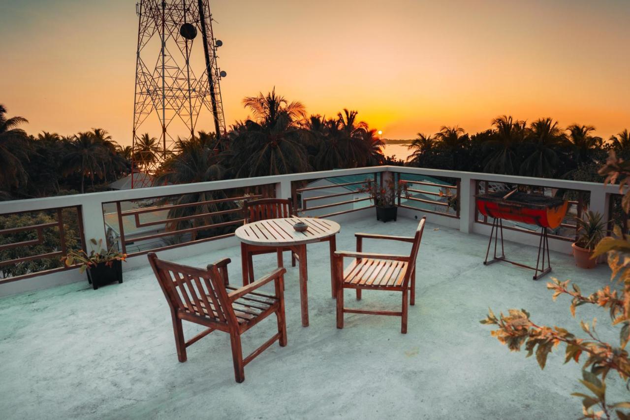 White Coral Rasdhoo Hotel Ngoại thất bức ảnh