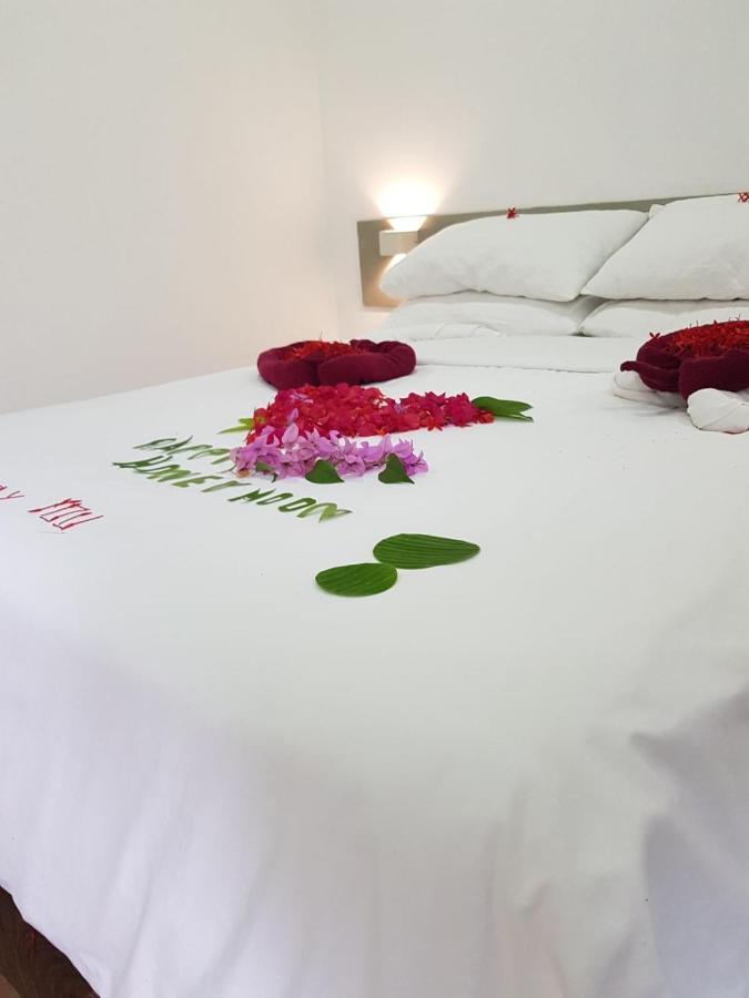 White Coral Rasdhoo Hotel Ngoại thất bức ảnh